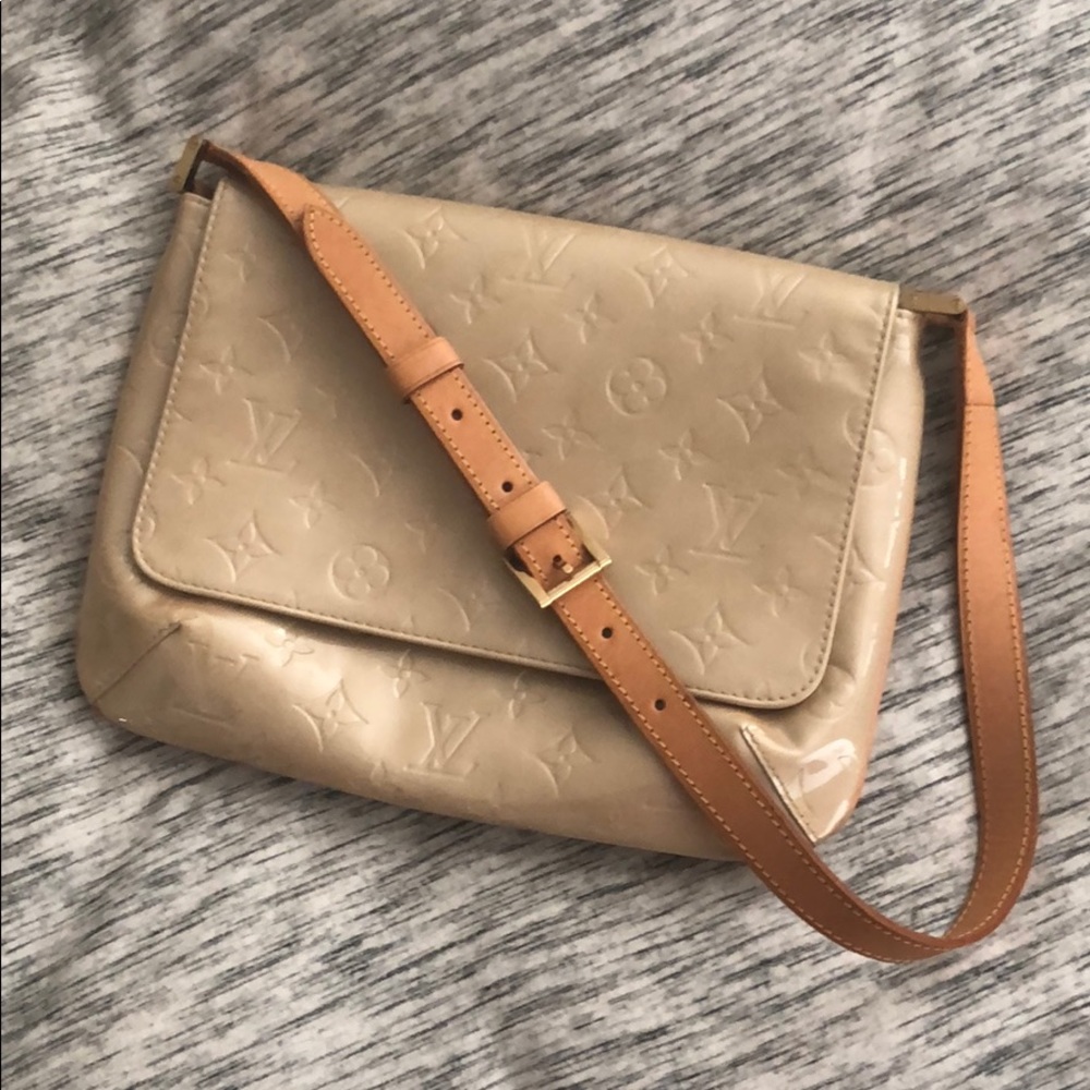 Louis Vuitton Shoulder Bag